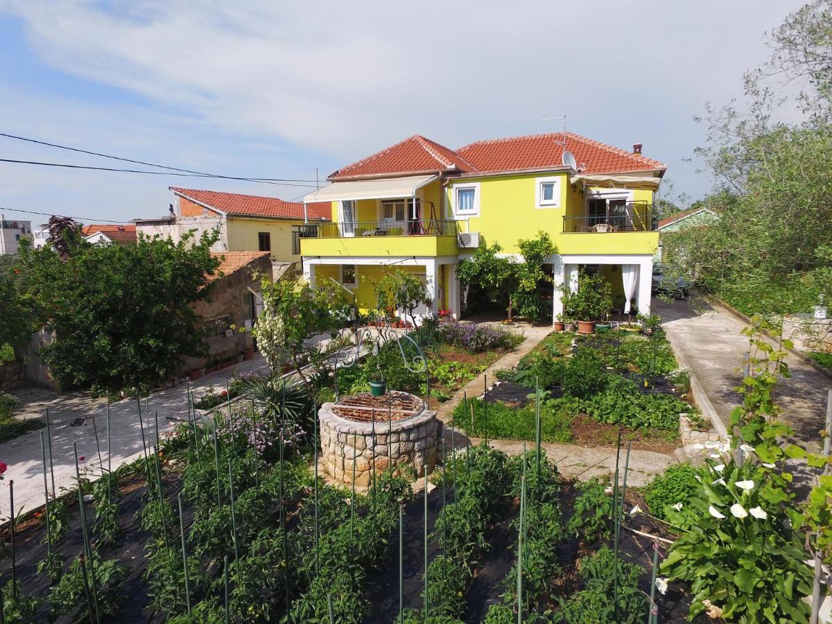 Senkini Dvori Apartment Sutomiscica Exterior photo